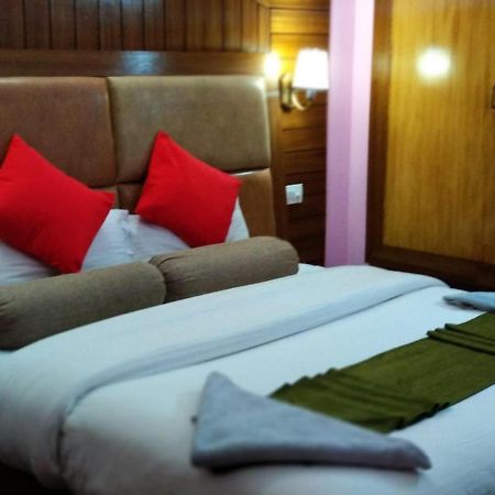 Dormico'S Hotel Snowbird Manāli Eksteriør billede
