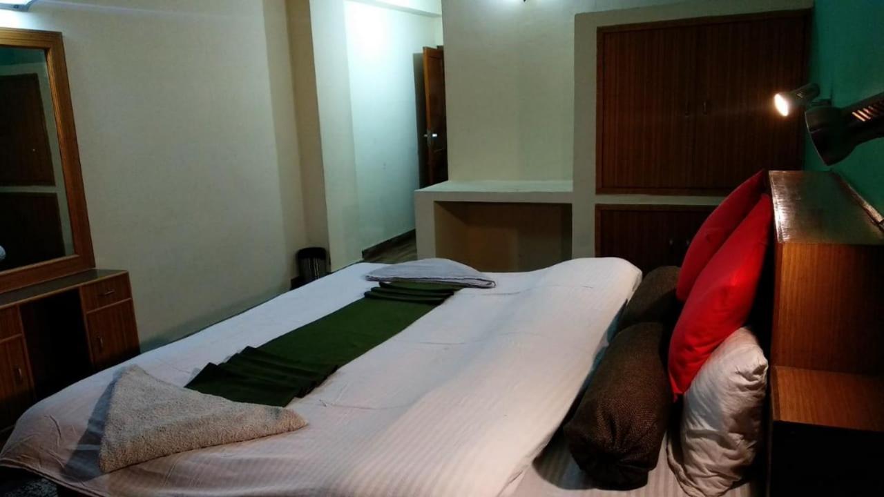 Dormico'S Hotel Snowbird Manāli Eksteriør billede