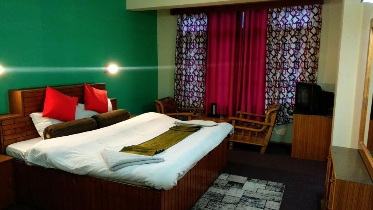 Dormico'S Hotel Snowbird Manāli Eksteriør billede