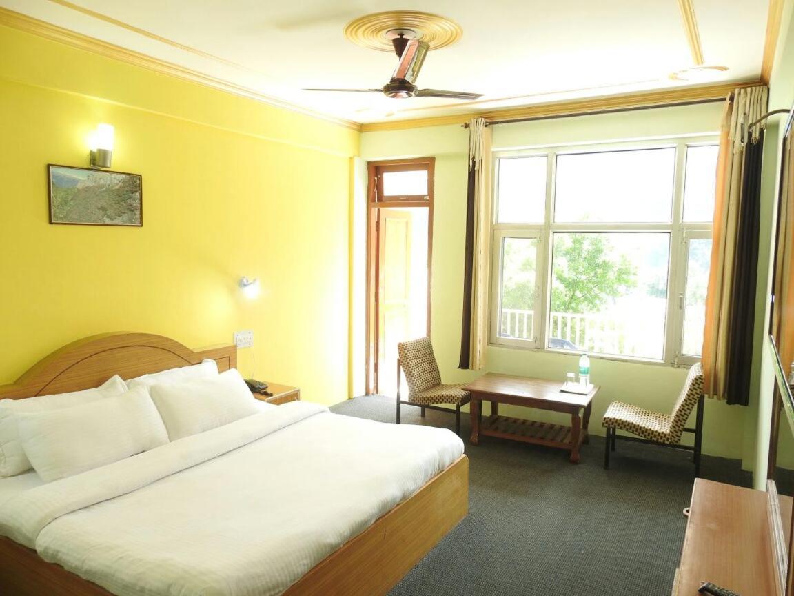 Dormico'S Hotel Snowbird Manāli Eksteriør billede