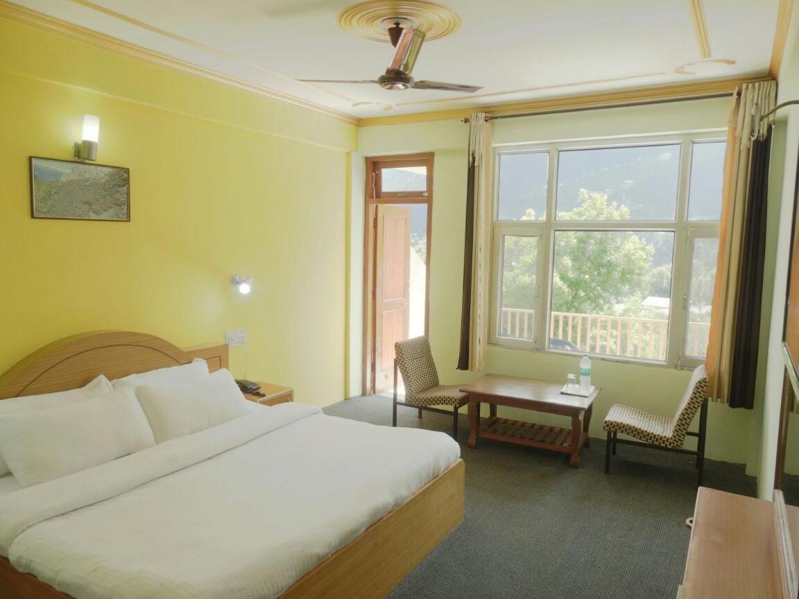 Dormico'S Hotel Snowbird Manāli Eksteriør billede