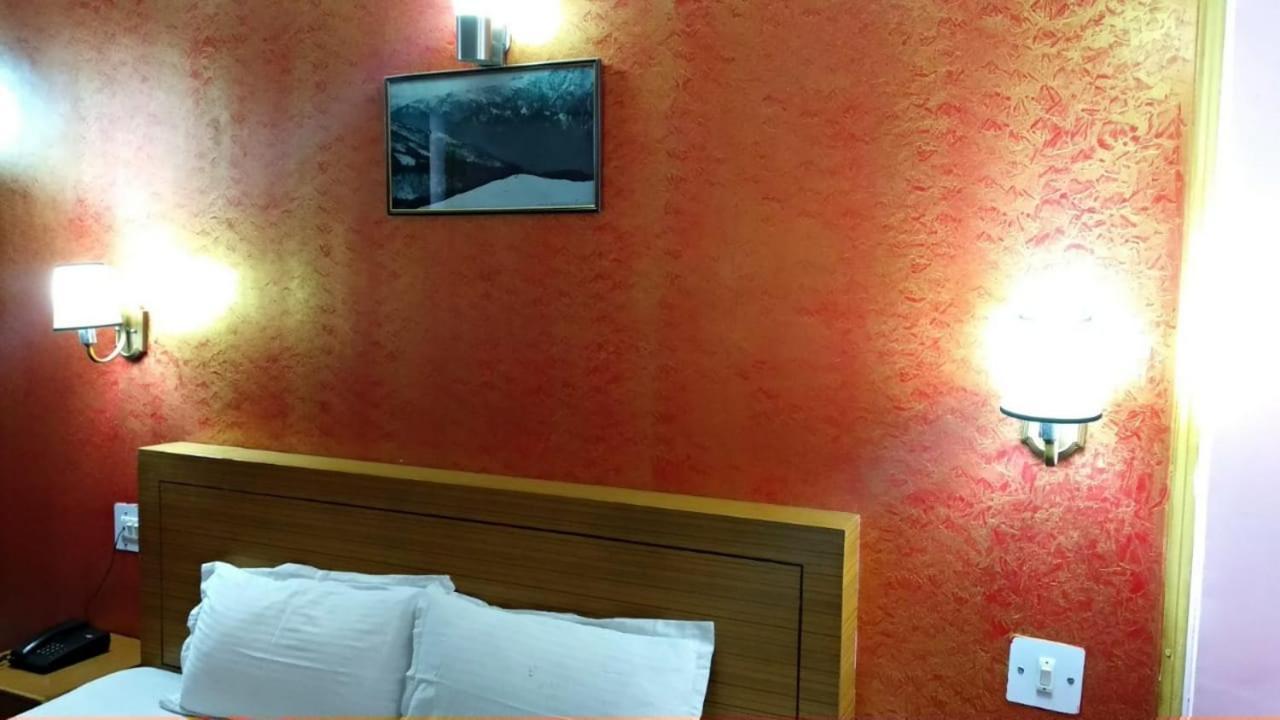 Dormico'S Hotel Snowbird Manāli Eksteriør billede